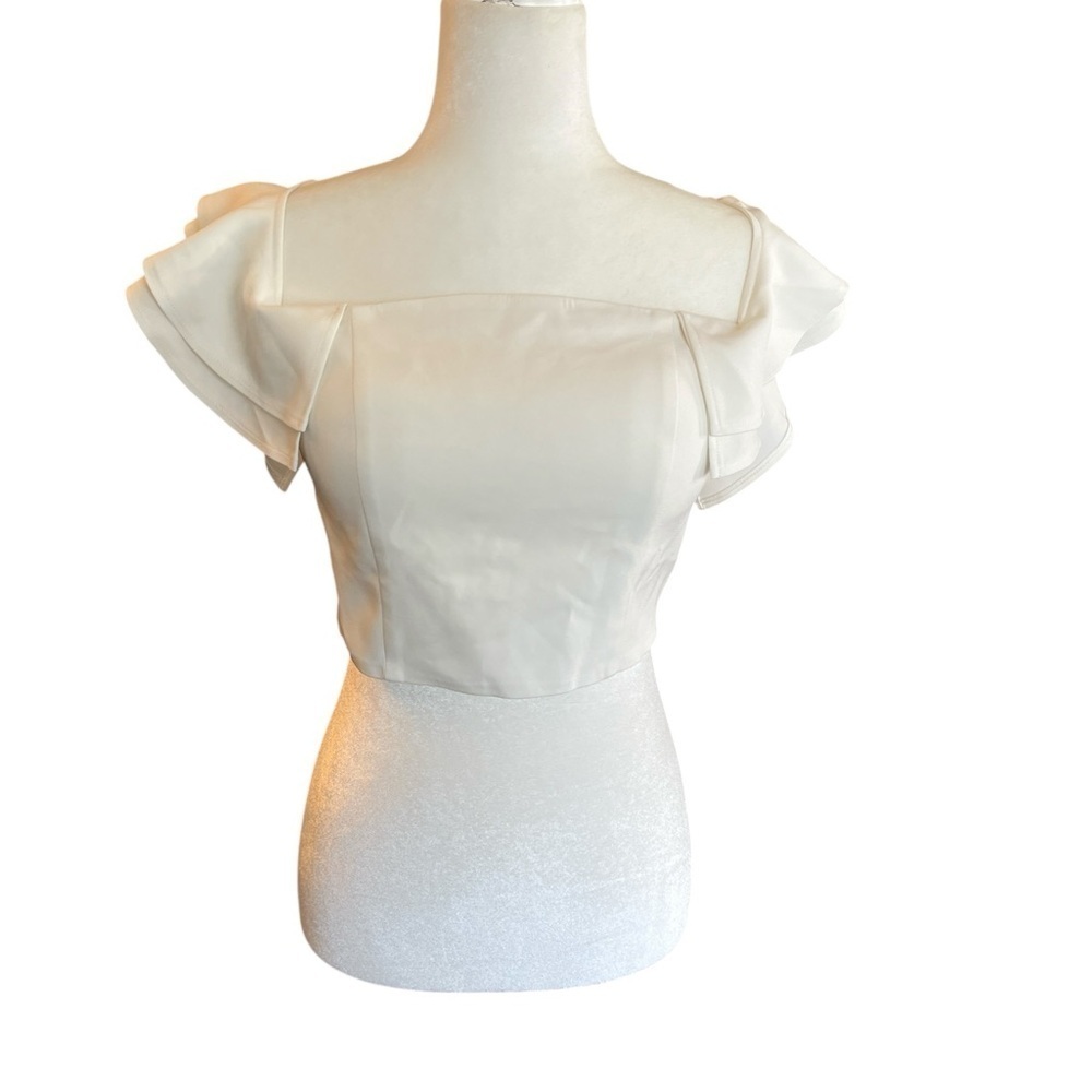 NWT Manchedesign White Off the Shoulder Cropped Top Size Medium